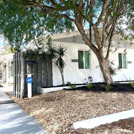 Stylish & Cozy Escape Near The Beach- Free Parking, Backyard, Private, Bbq Pompano Beach Exterior foto